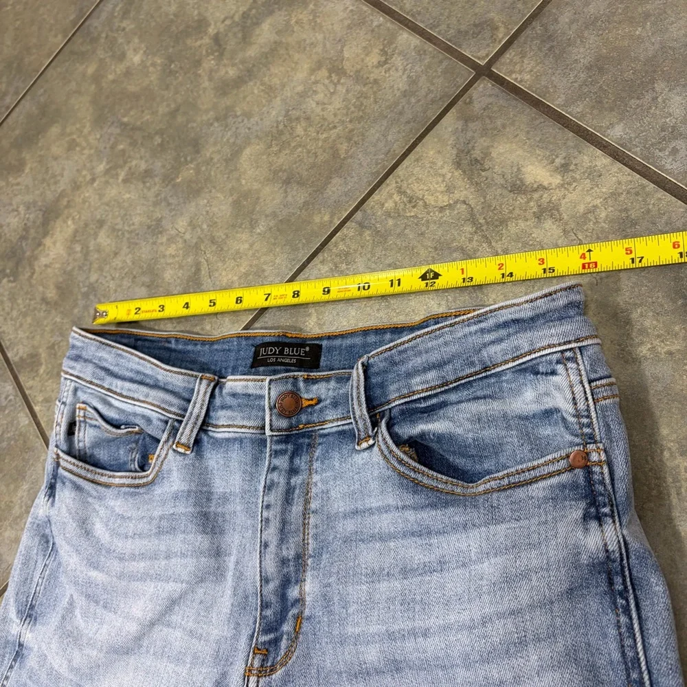 JUDY BLUE LOS ANGELES STRAIGHT FIT  WOMENS JEANS SIZE 15/32 LIGHT WASH 25 INSEAM - Picture 8 of 11